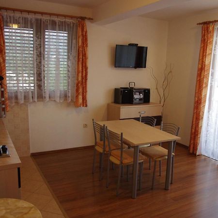 Apartments With A Parking Space Igrane, Makarska - 13535 Habitación foto